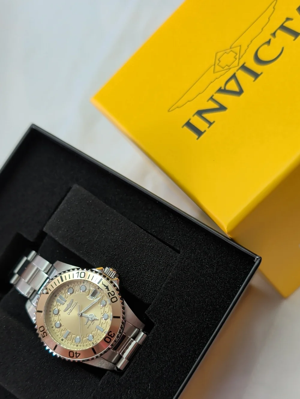 NWT Invicta Pro Diver 34mm Women’s Stainless Steel Watch – Champagne/Gold Dial